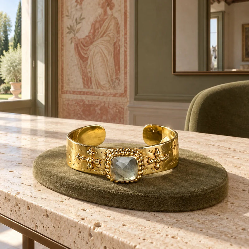 Braccialetti — selezione Doriante Curiositas in una villa antica con arredi contemporanei
