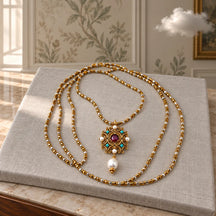 Collana lunga Isabella con pendente decorato