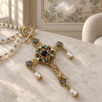 Collana Castel con croce e perle