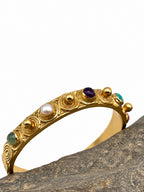 Tresor — bracciale rigido in ottone e pietre semipreziose
