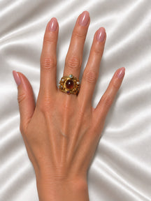Anello Alhambra effetto Oro con Granato e perle di fiume
