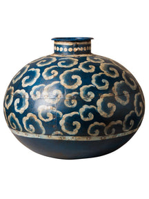 Vaso decorativo blu in ferro con motivi beige